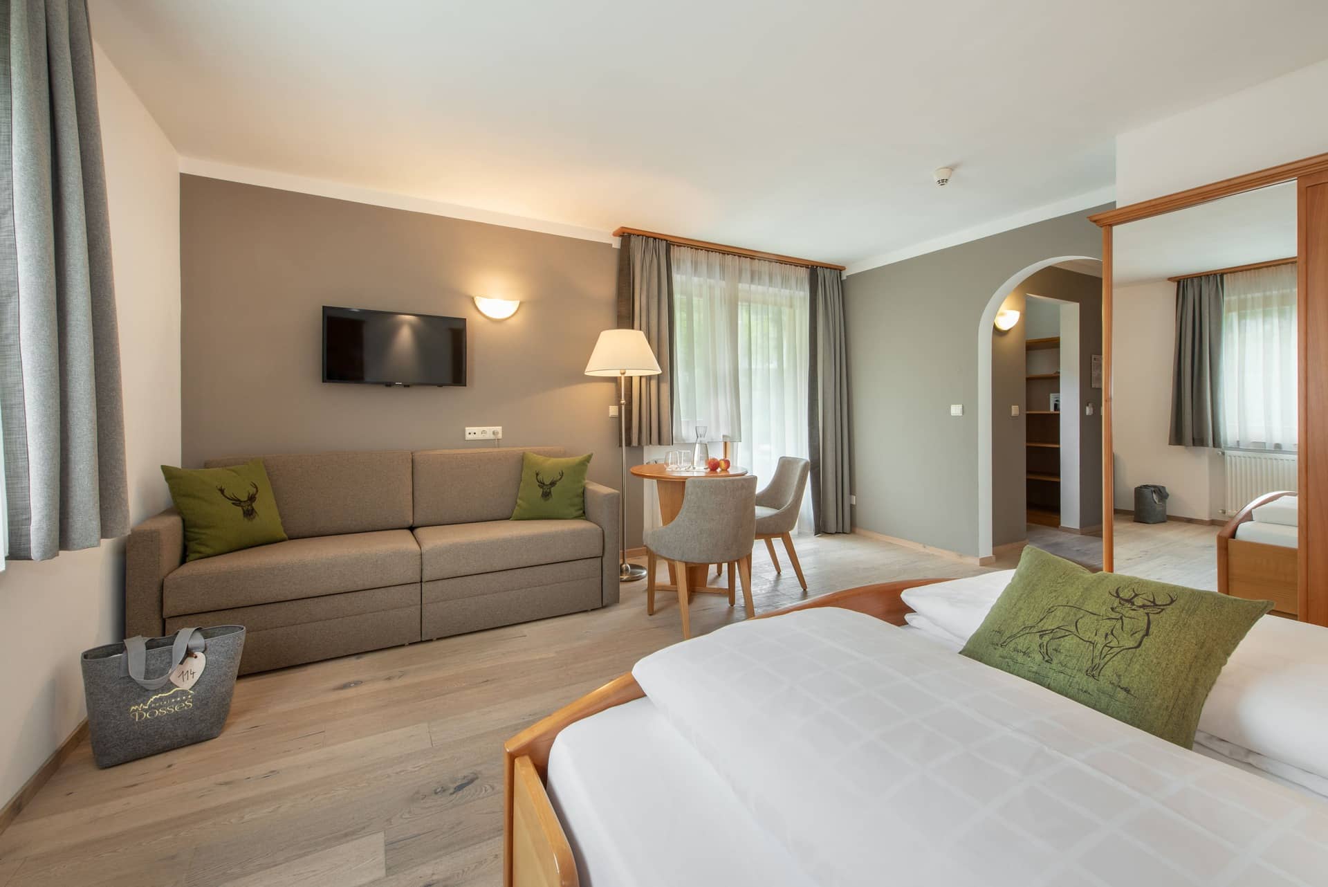 Tschamin Zimmer (-7%)<br/>vom 25.07.-30.07.26 oder 27.07.-01.08.26